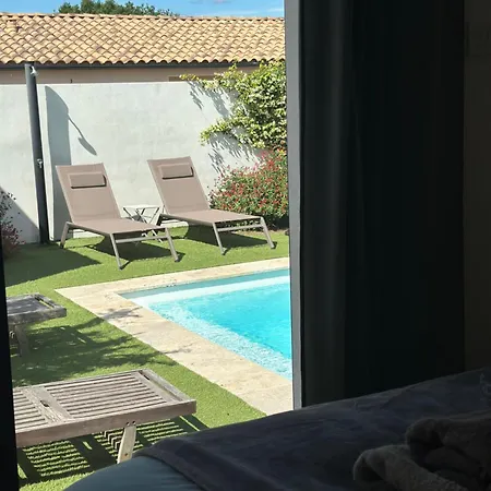 Charmante - Piscine - 3 - Cloturee 别墅